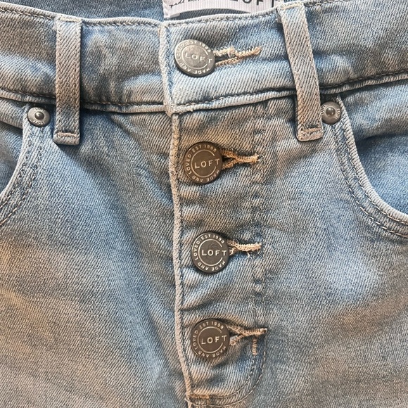 LOFT Light Wash Cropped Jeans - Picture 5 of 9